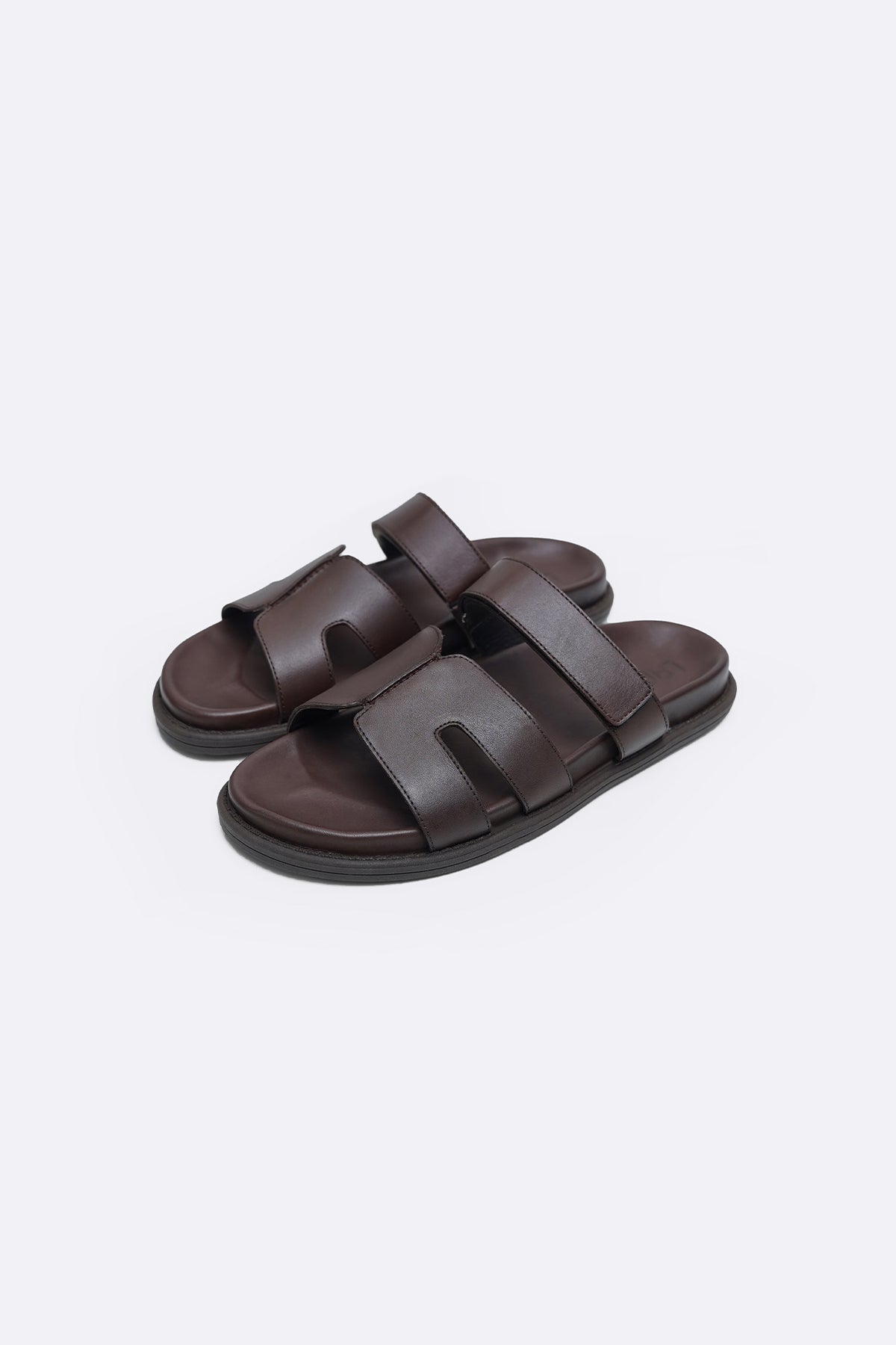 CLASSIC LEATHER SLIDES – Lama Retail