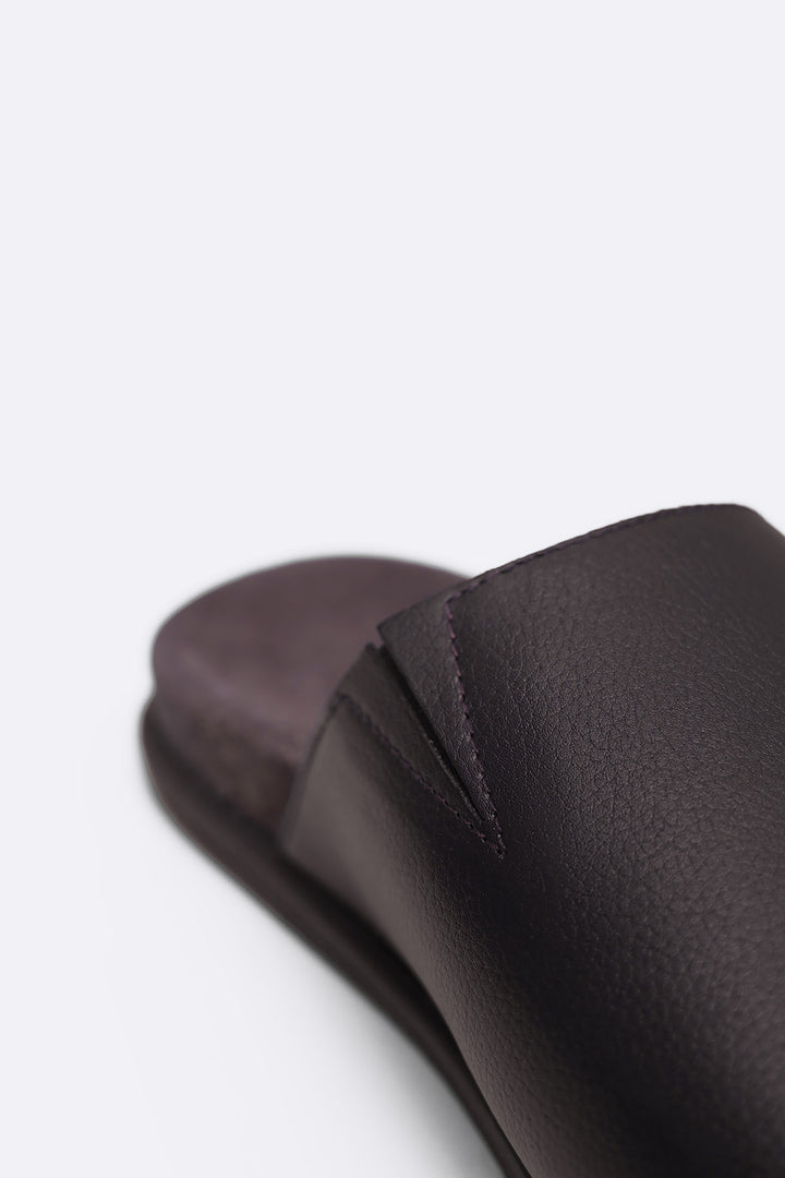 BROWN TOE LOOP LEATHER SLIDE