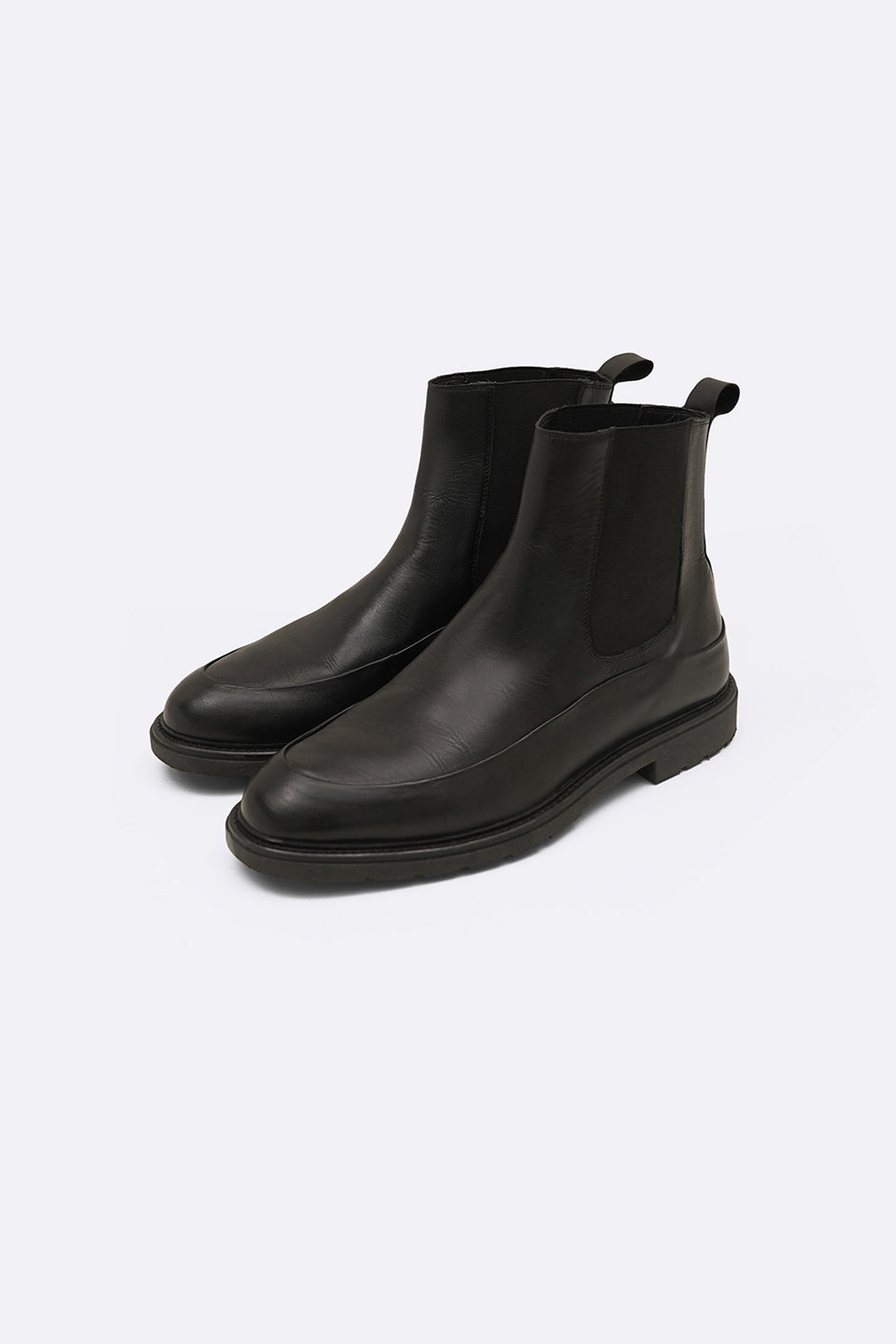 BLACK CLASSIC BLACK LEATHER CHELSEA BOOTS