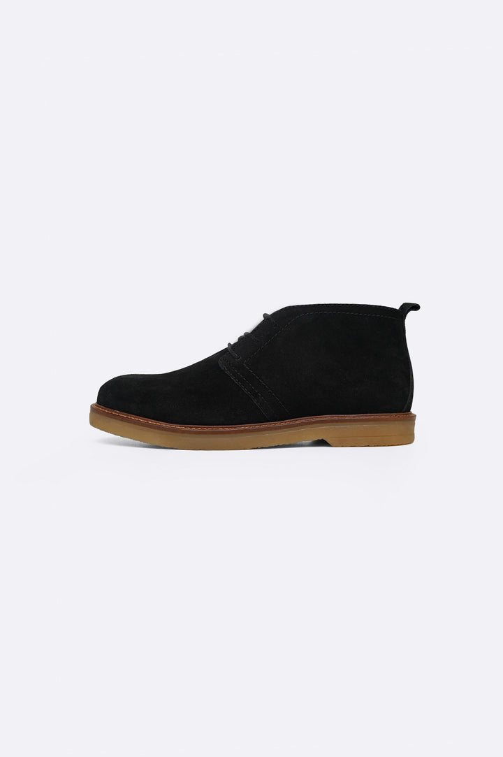 BLACK SUEDE CHUKKA BOOTS