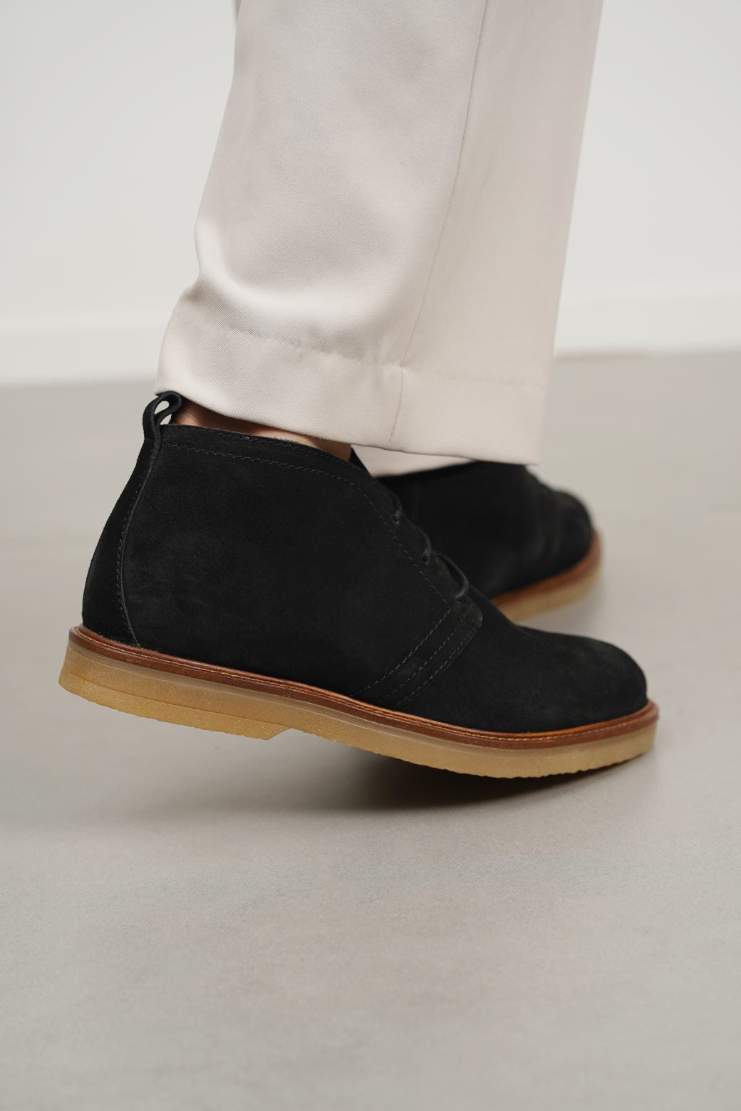 SUEDE CHUKKA BOOTS