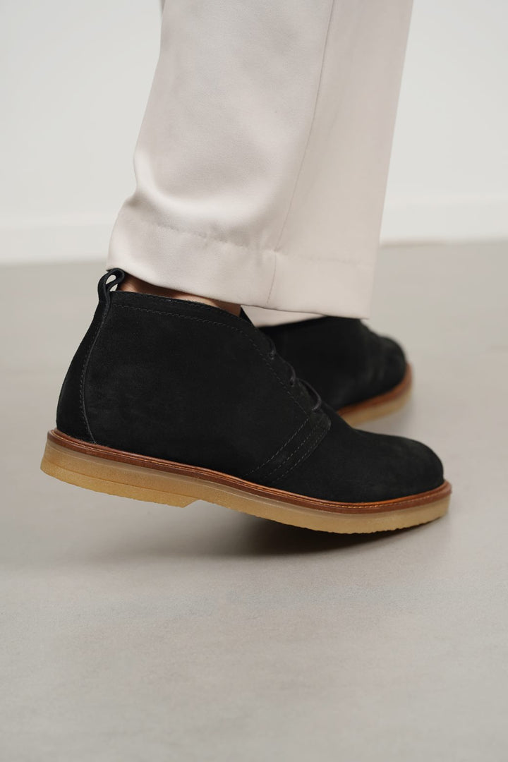 BLACK SUEDE CHUKKA BOOTS