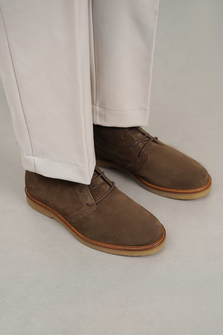 SUEDE CHUKKA BOOTS