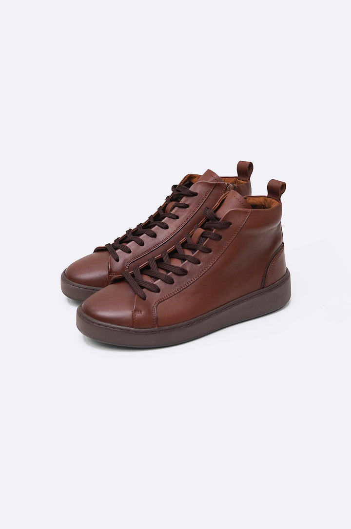 BROWN HIGH-TOP LEATHER SNEAKERS