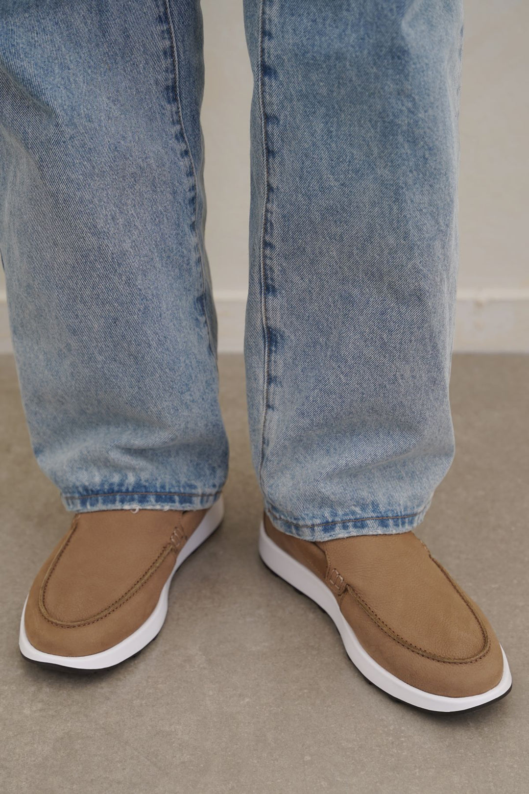 TAUPE AIR LEATHER LOAFERS