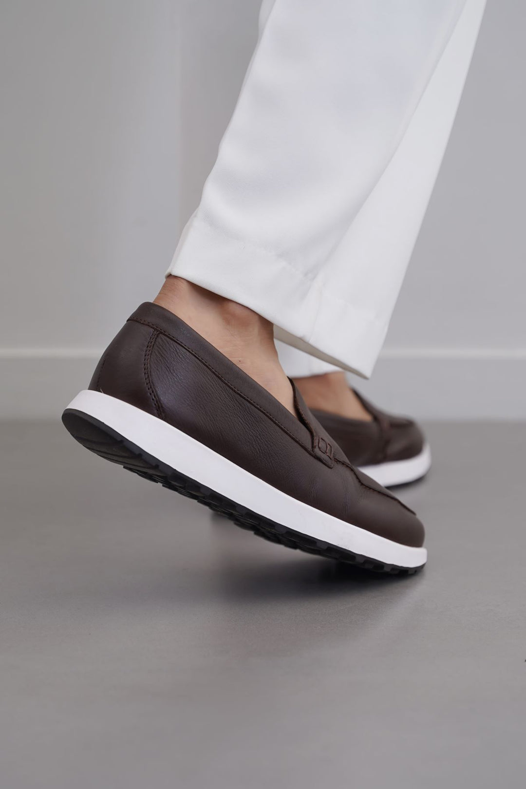 COFFEE AIR LEATHER LOAFERS