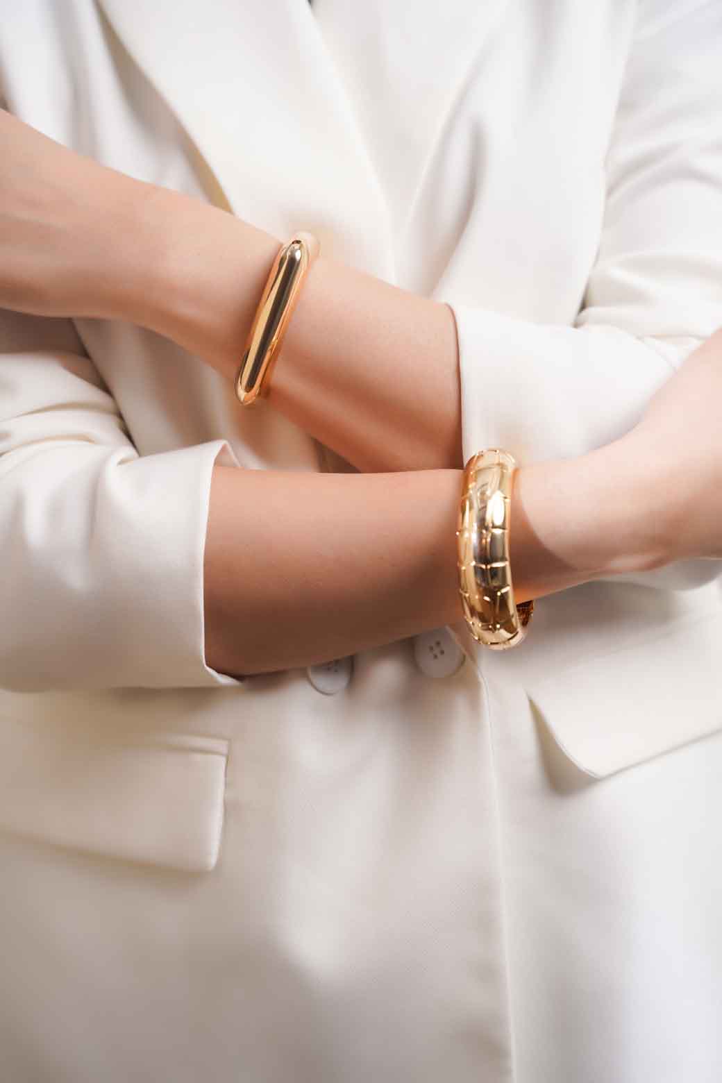 GOLD TEXTURED BRACELET