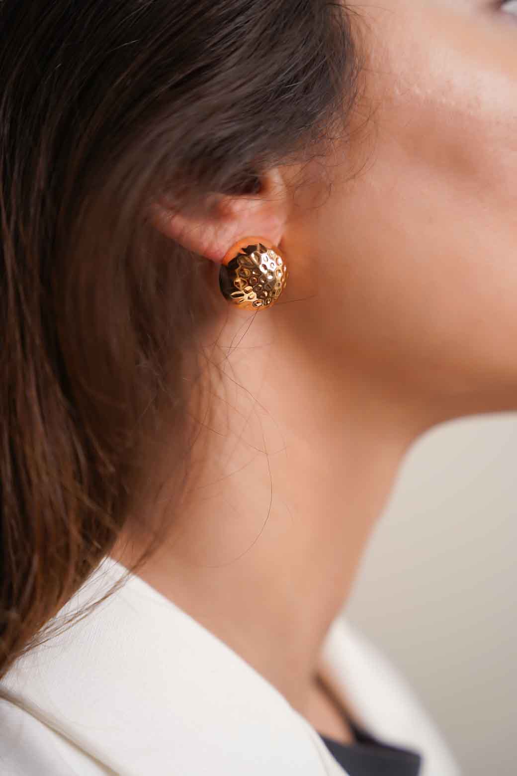 GOLD VINTAGE GOLD STUDS