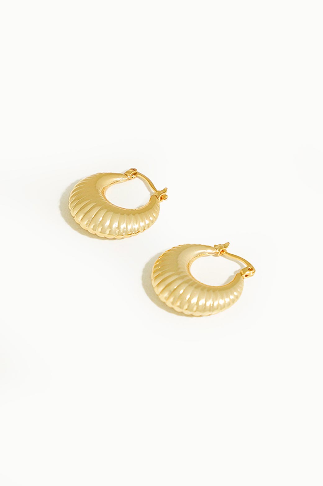 GOLD GOLD EARRING