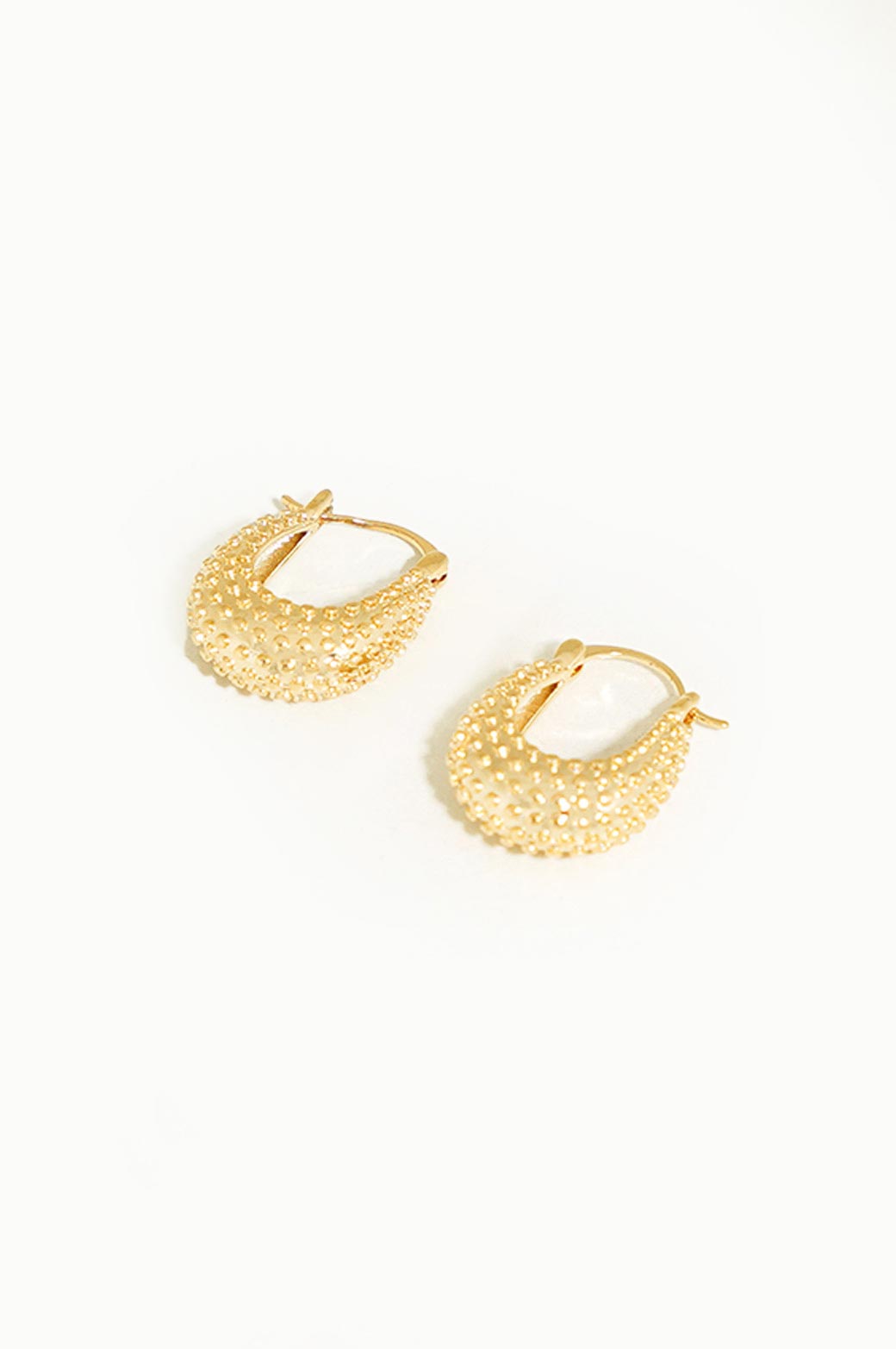 GOLD TEXTURED EARRING