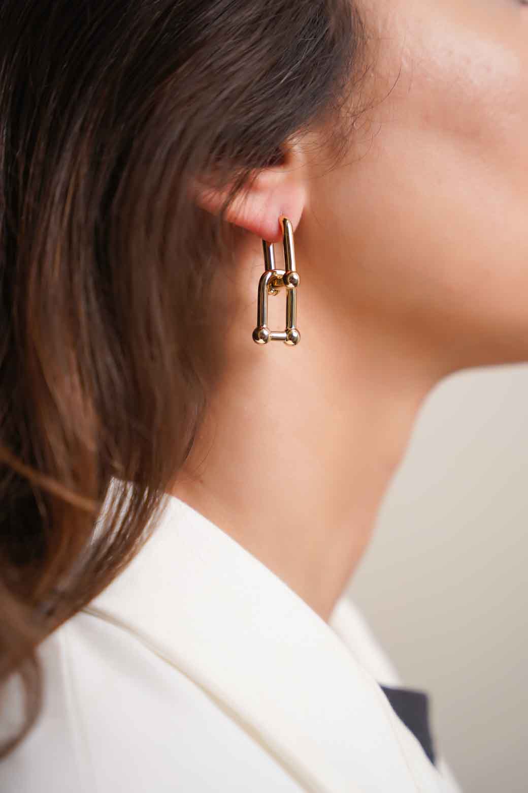 GOLD U LINK EARRING