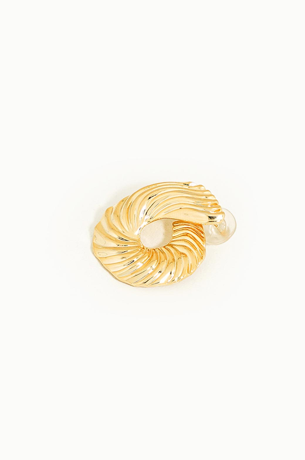 GOLD TWISTED GOLD EARRINGS