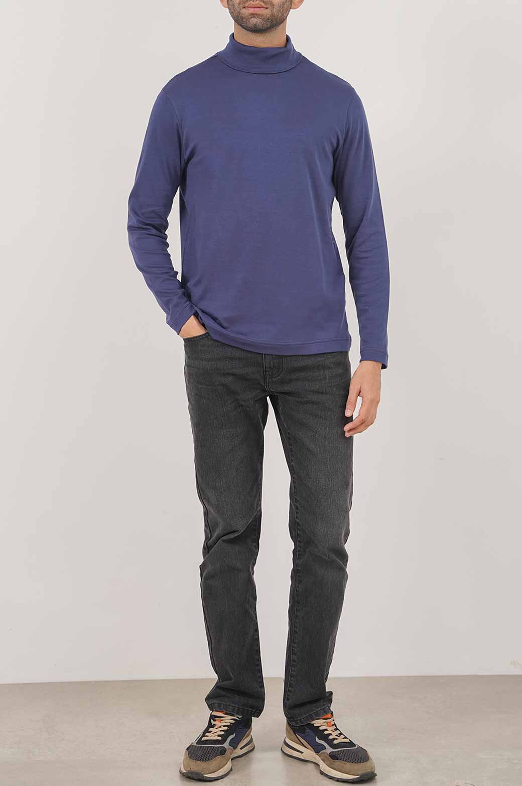 NAVY HIGH NECK SWEATSHIRT