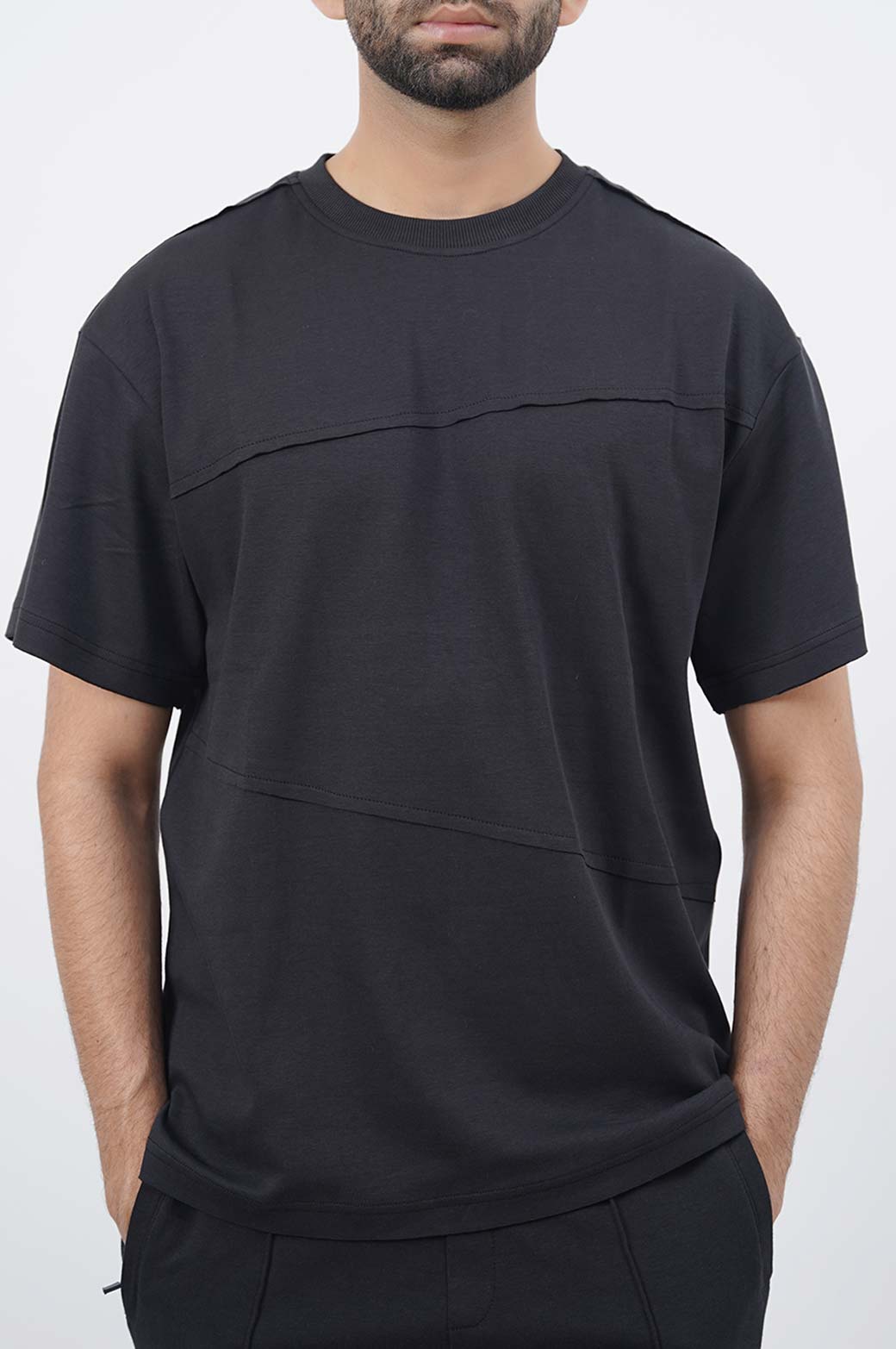 BLACK OVERSIZED T-SHIRT