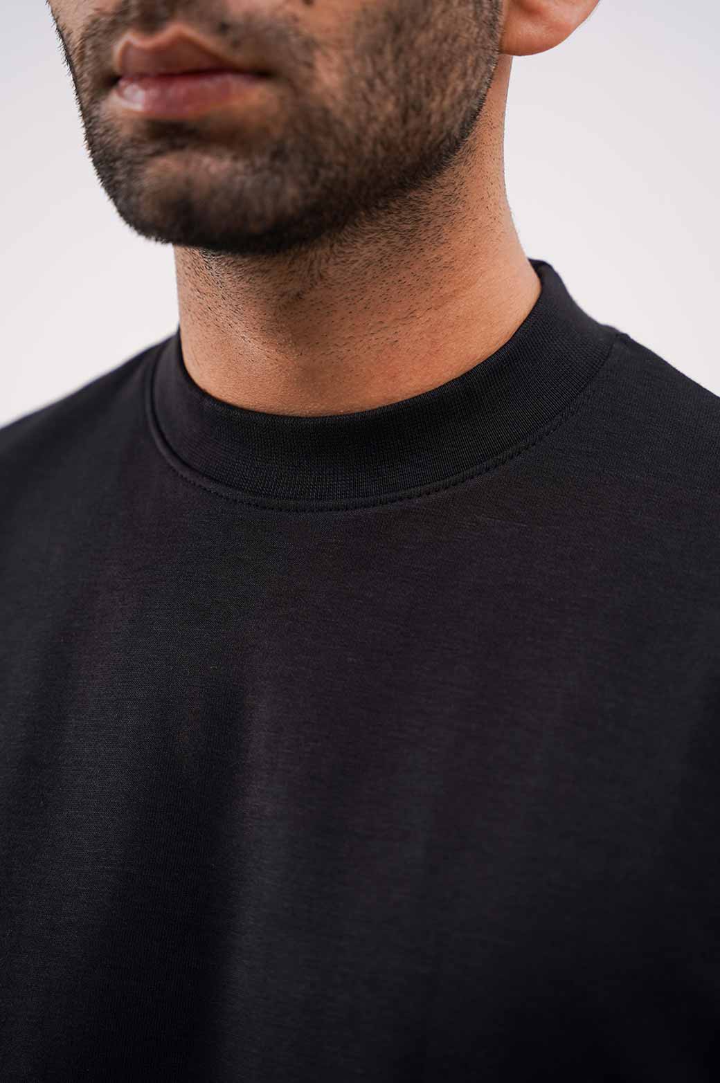 BLACK HIGH CREW SWEATSHIRT