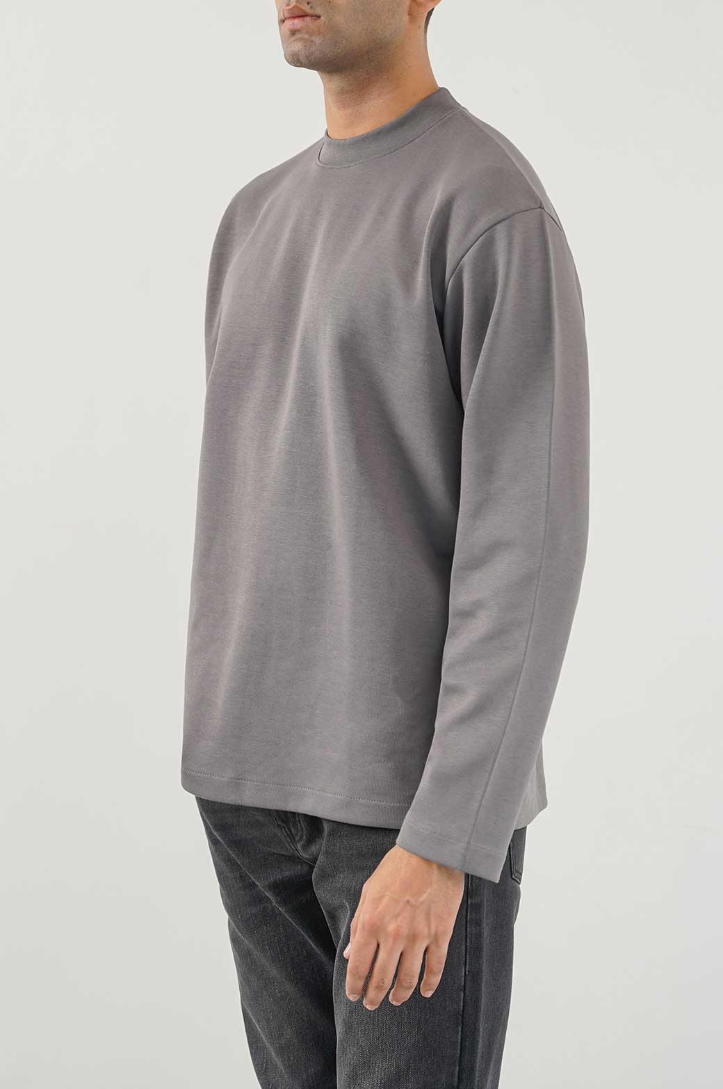 GREY HIGH CREW SWEATSHIRT