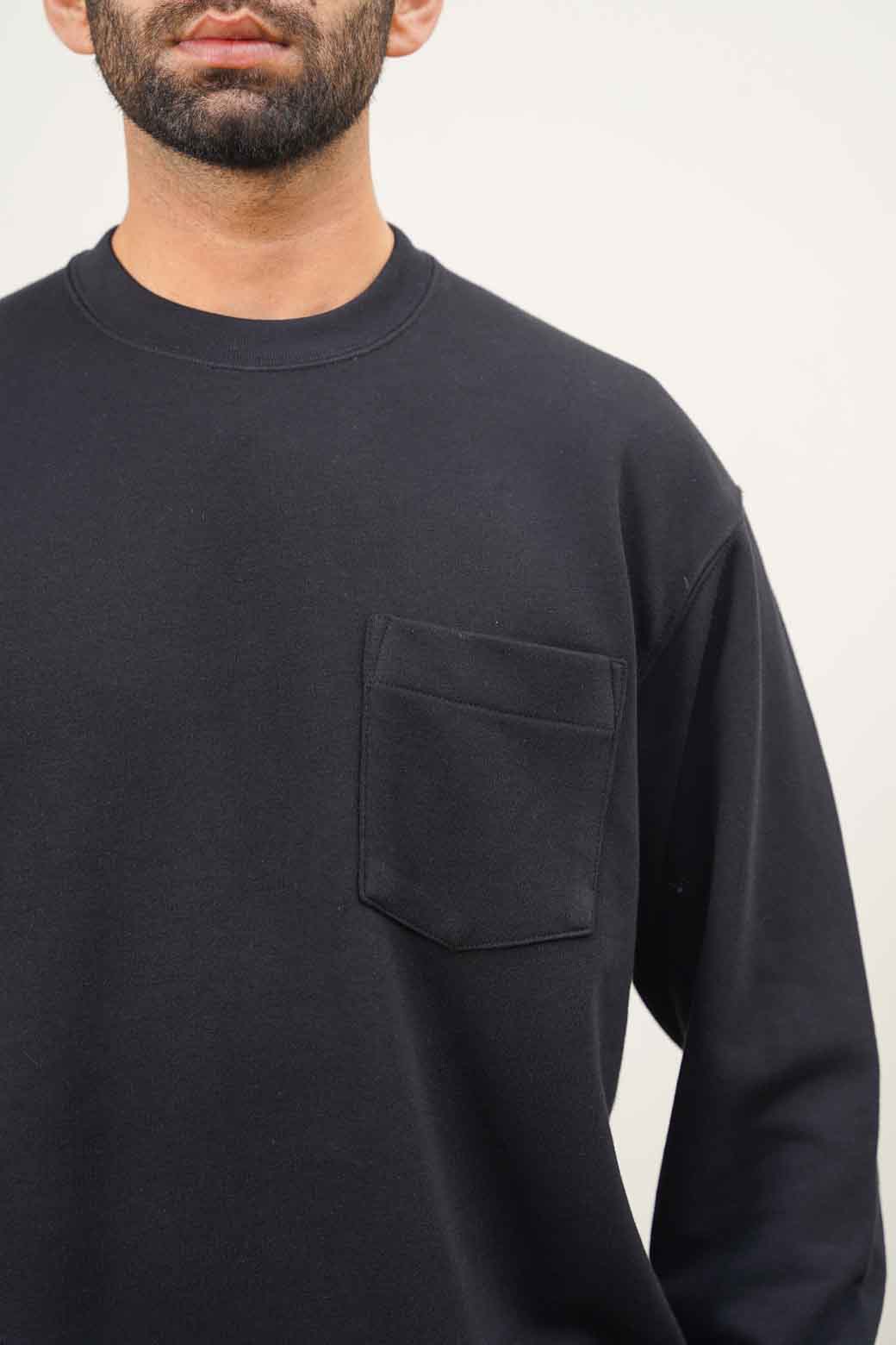 BLACK EVERYDAY SWEATSHIRT