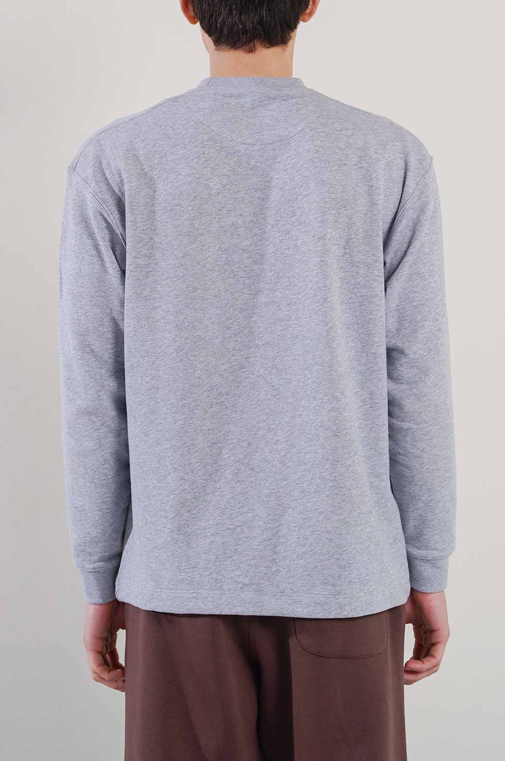 HEATHER GREY CREW WITH POCKET