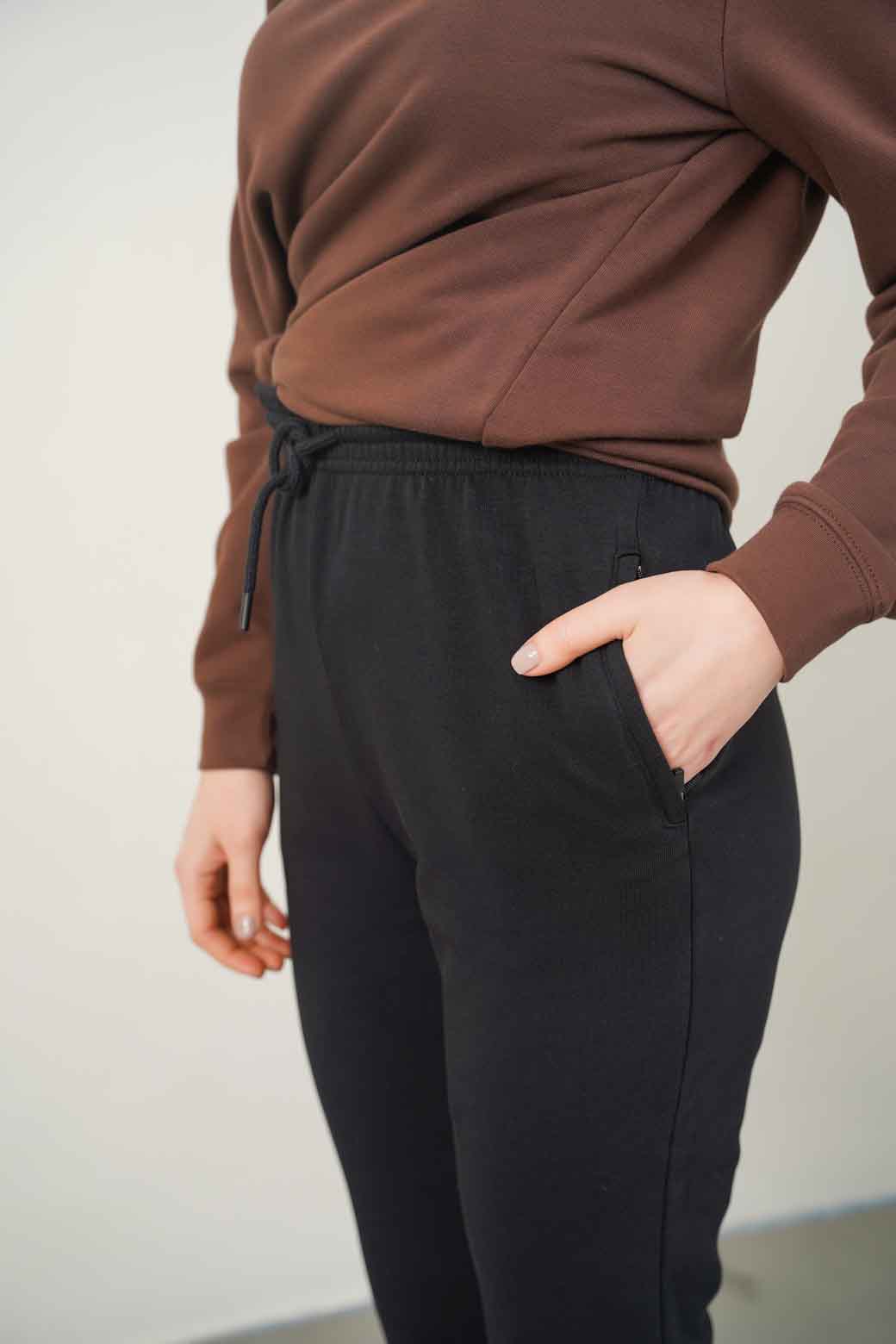 BLACK EVERYDAY JOGGER