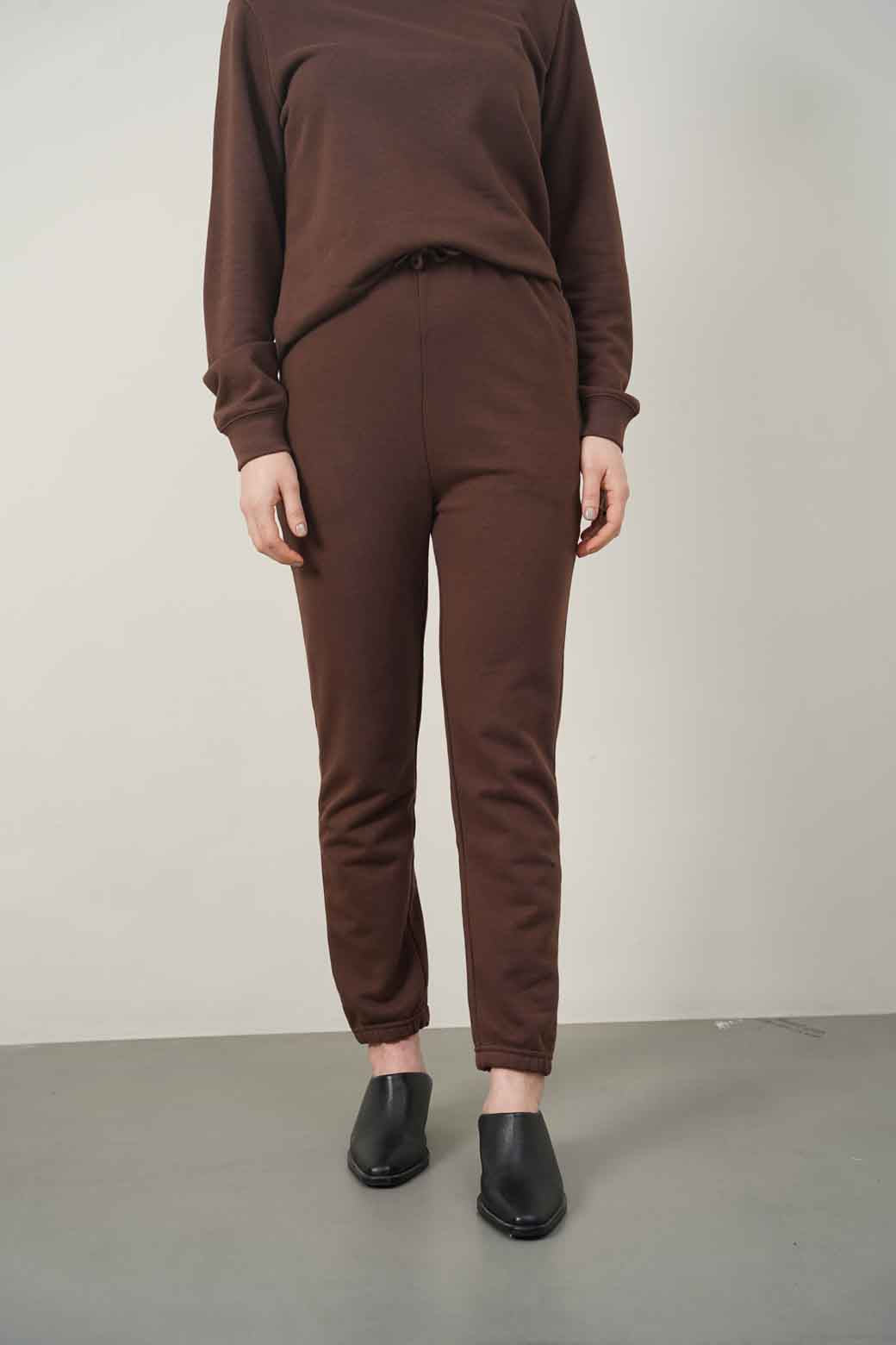 BROWN EVERYDAY JOGGER
