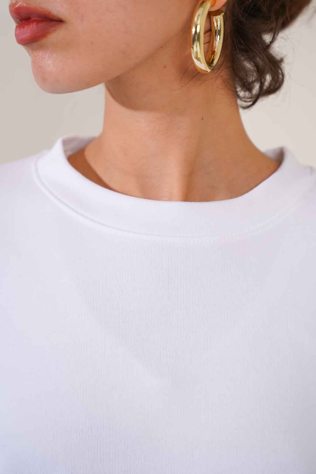WHITE BASIC SWEATSHIRT