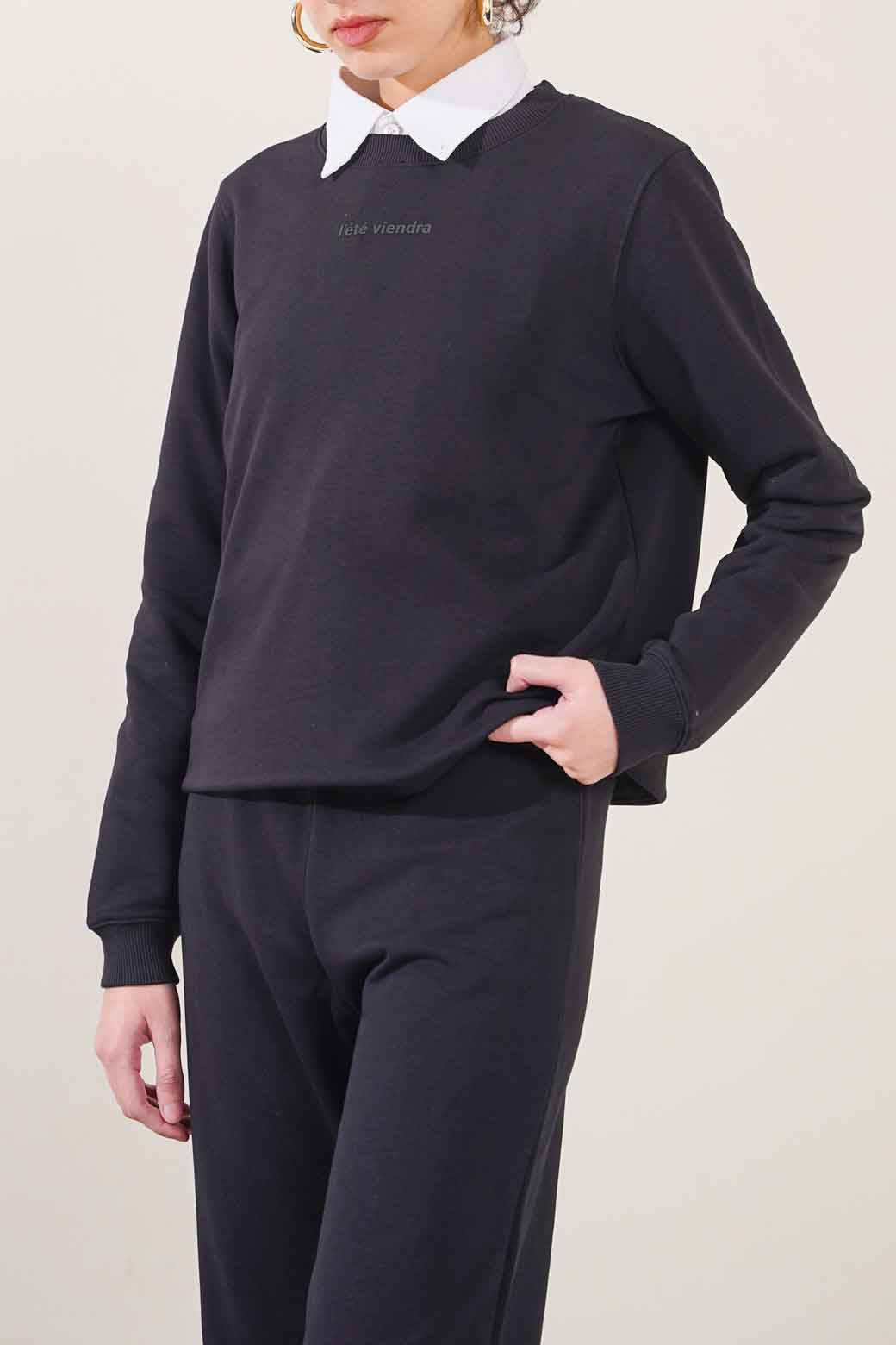 BLACK CASUAL SWEATSHIRT