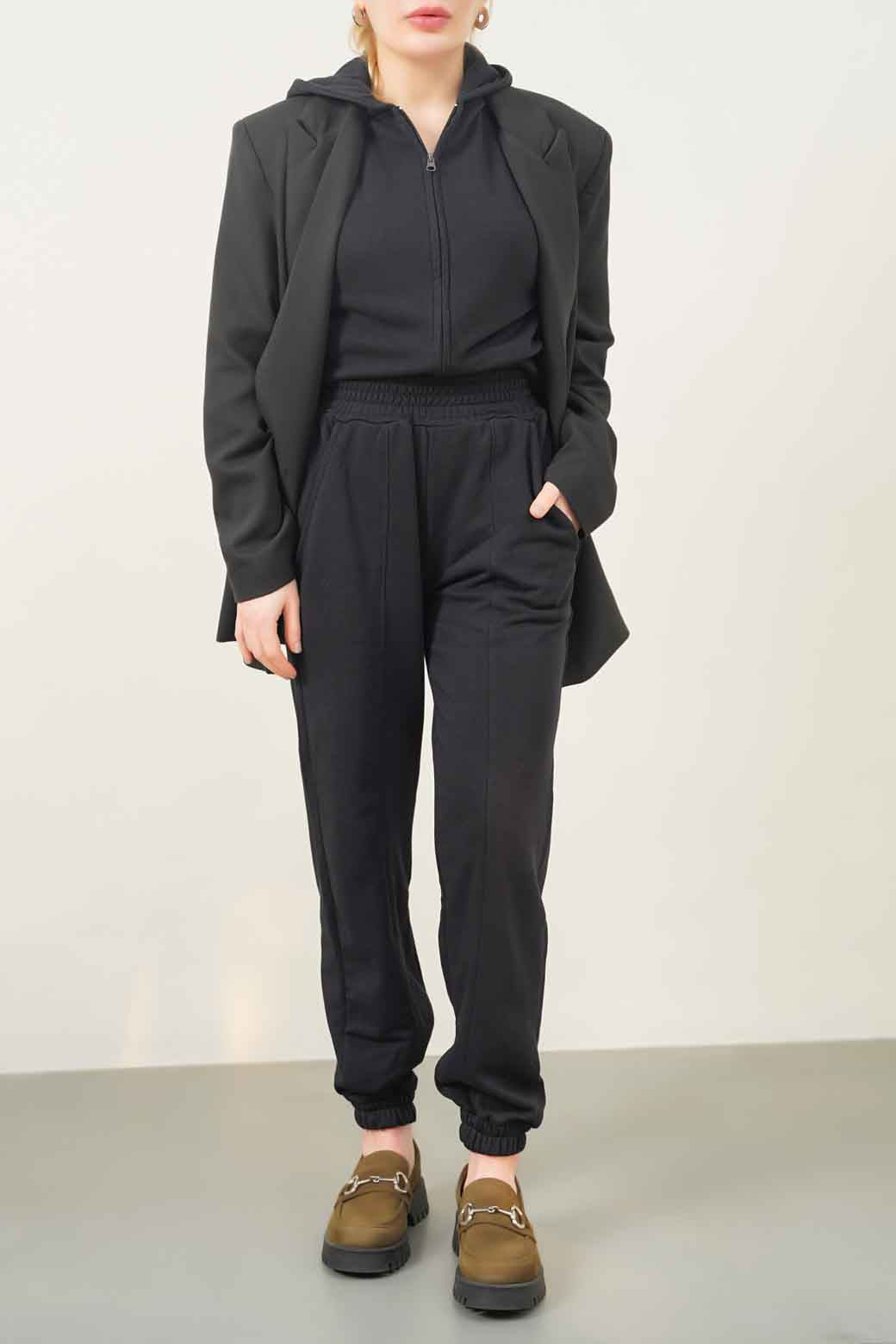BLACK CROPPED ZIPPER HOODIE