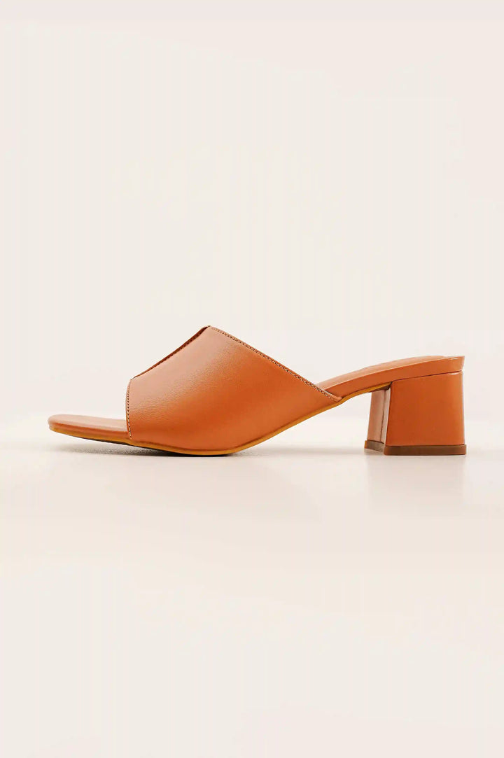 TAN BASIC BLOCK HEEL