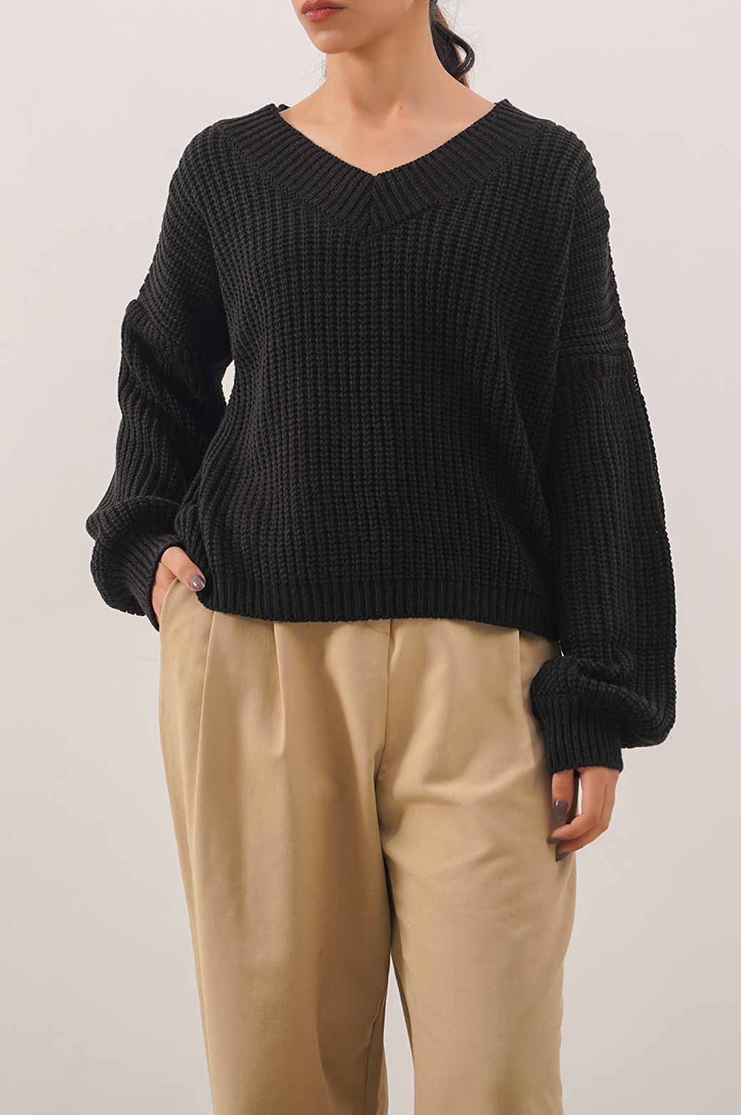 BLACK BASIC CRICKET JUMPER