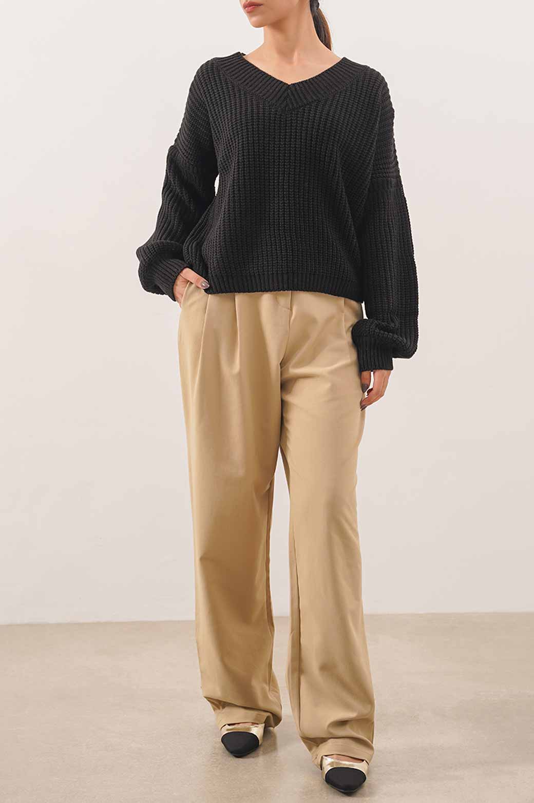 BLACK BASIC CRICKET JUMPER