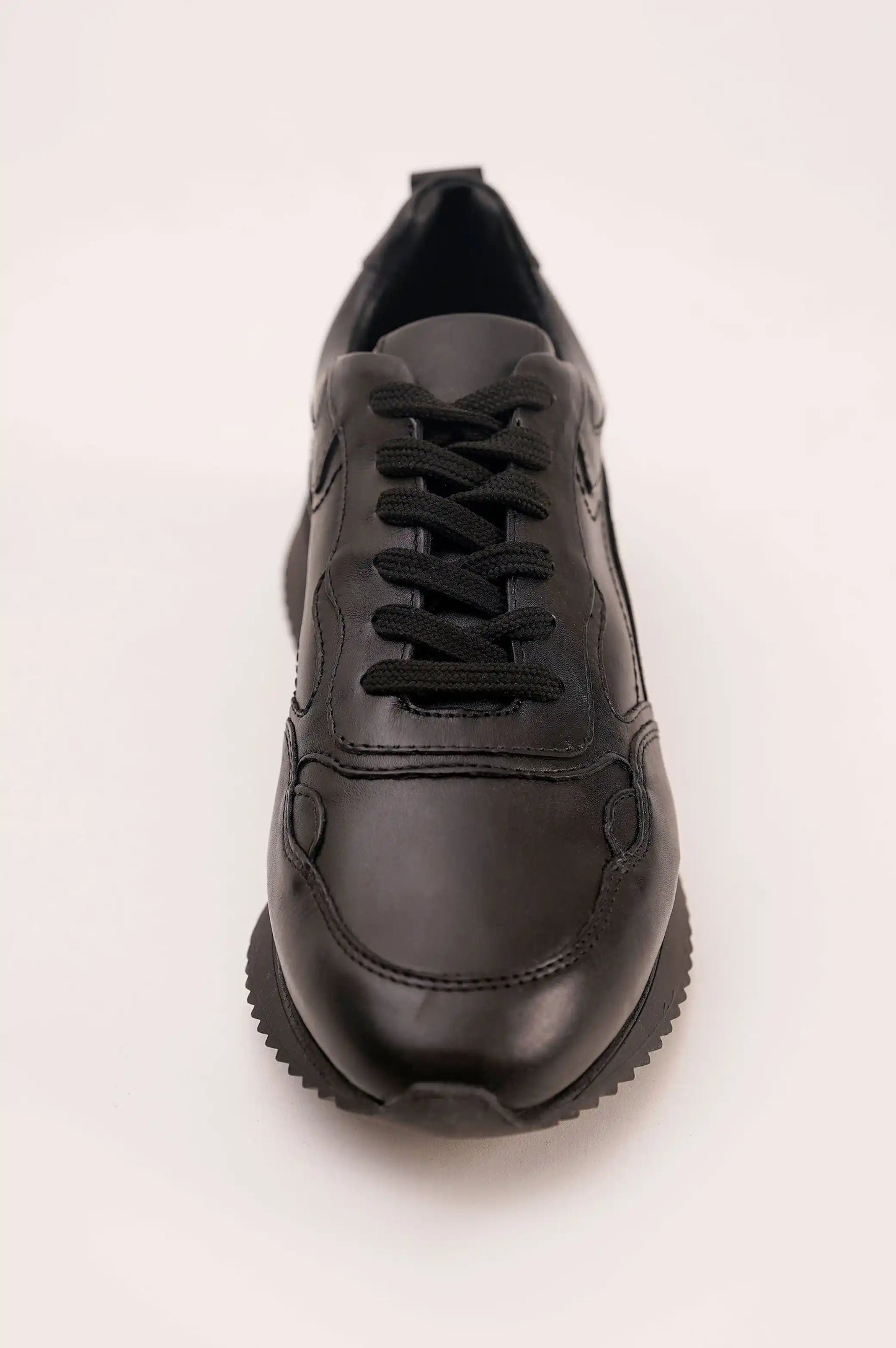BLACK MAN EVERYDAY SNEAKERS