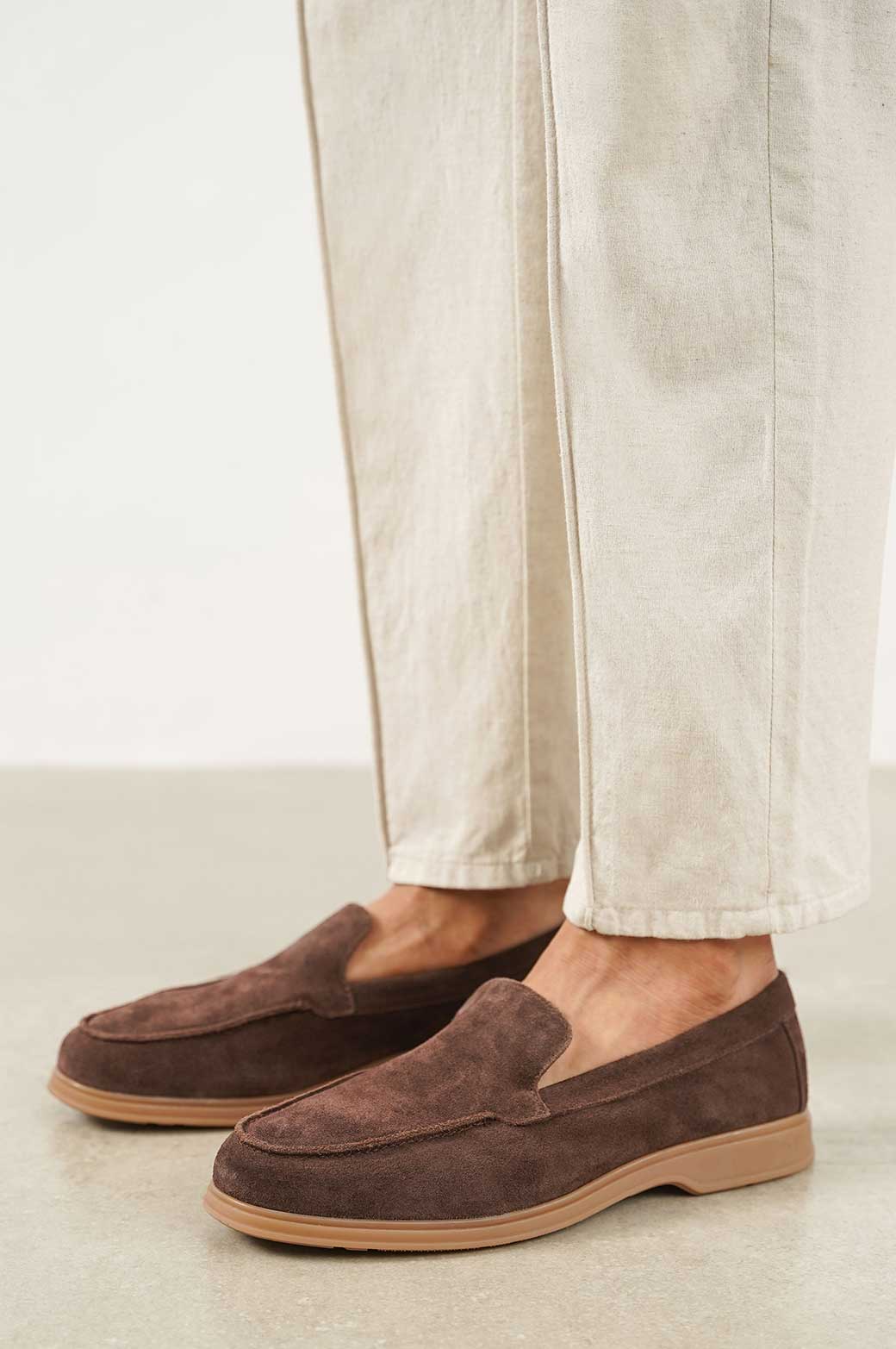 COFFEE SLIP-ON LOAFERS
