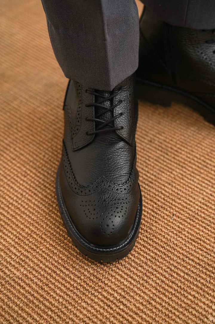 BLACK HIGH-TOP LEATHER BROGUES