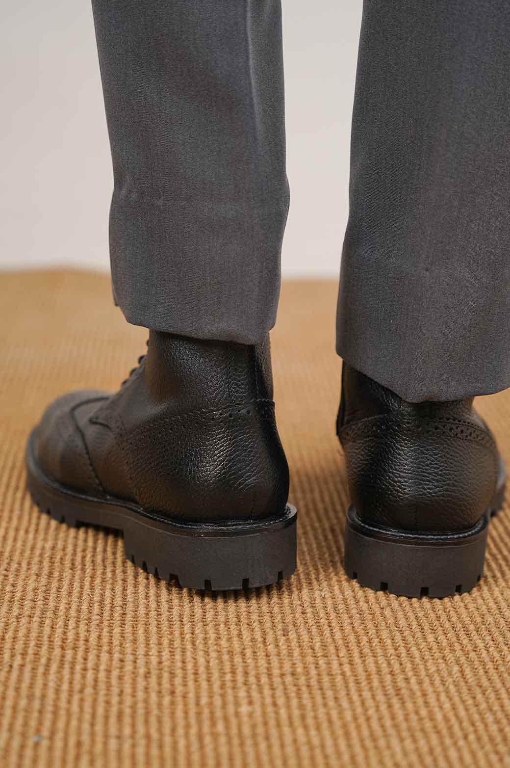 BLACK HIGH-TOP LEATHER BROGUES