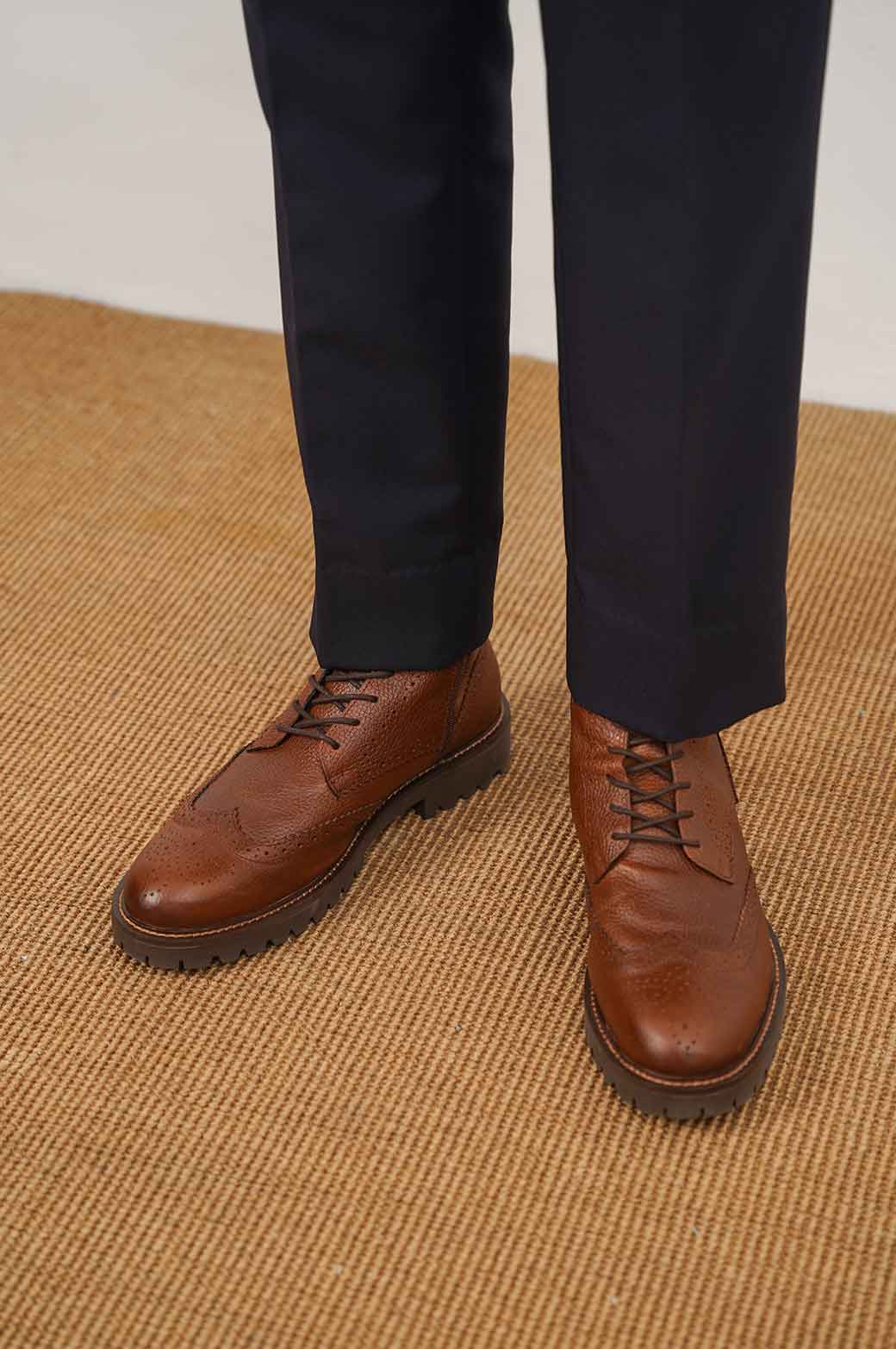 BROWN HIGH-TOP LEATHER BROGUES