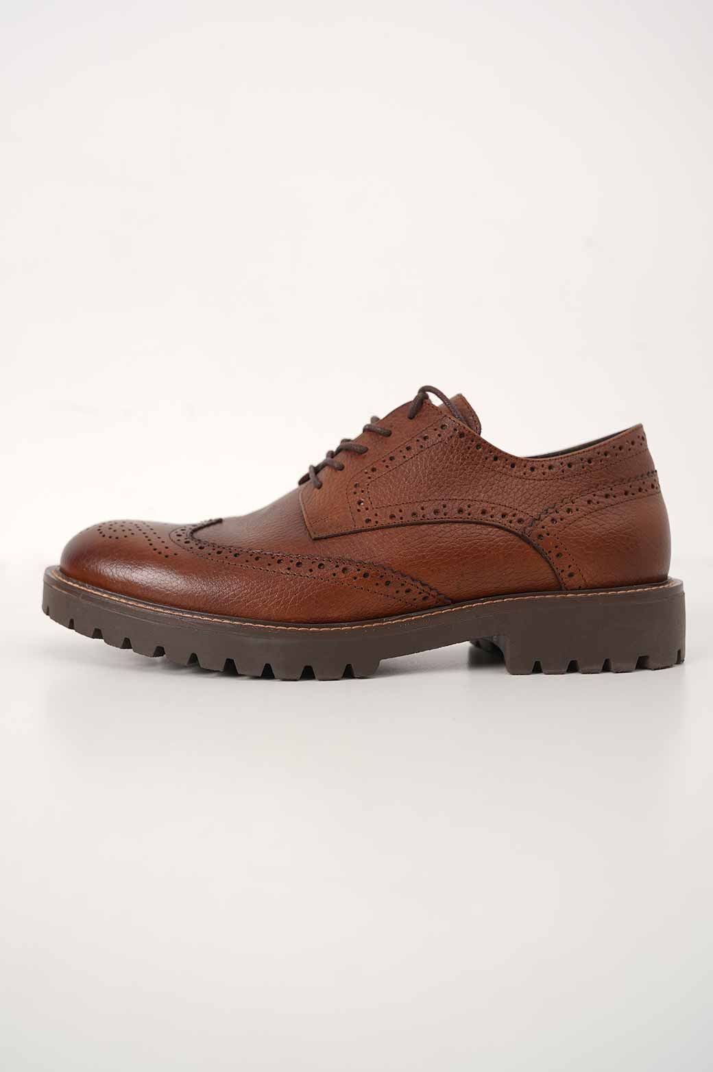 BROWN LOW-TOP LEATHER BROGUES