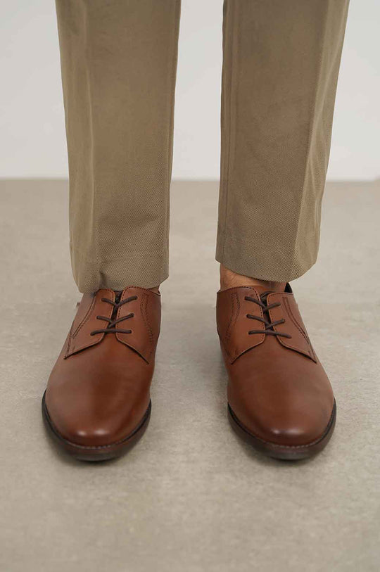 BROWN LACE-UP DERBY SHOES