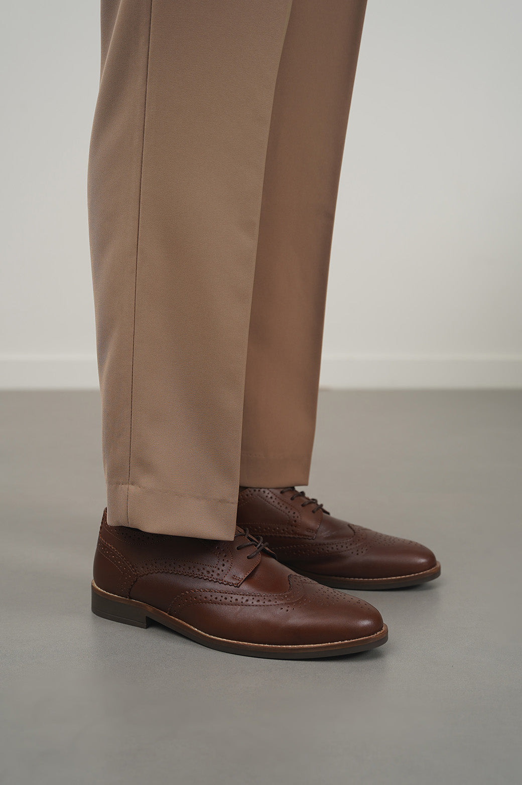 BROWN CLASSIC LEATHER BROGUES