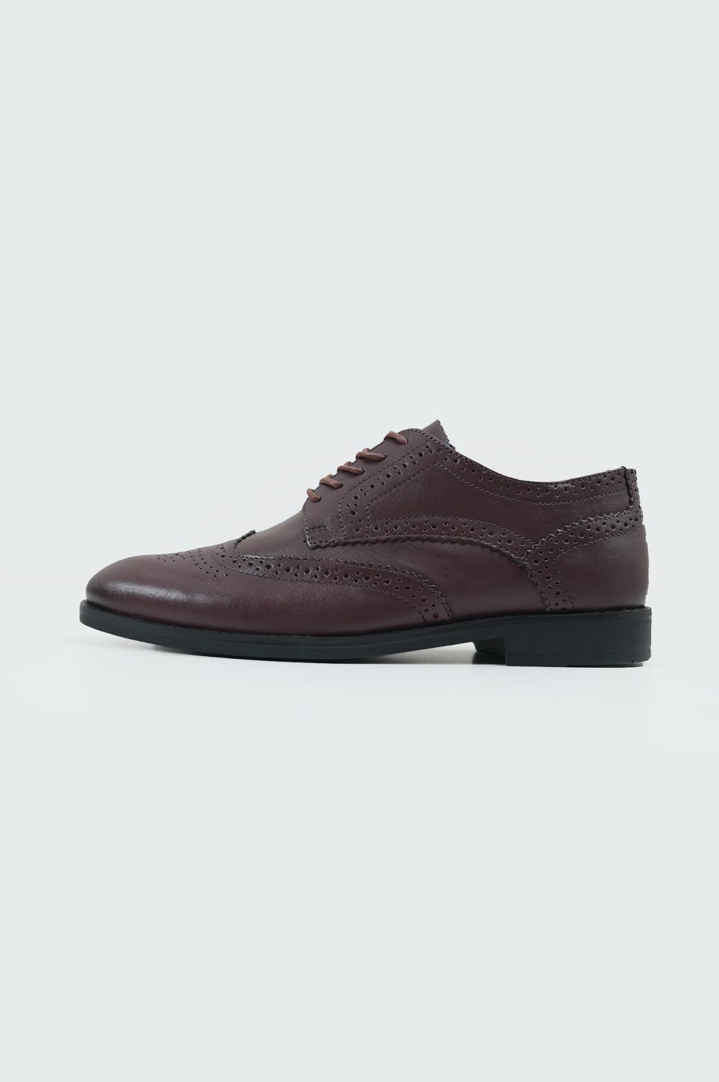 BURGUNDY CLASSSIC LEATHER BROGUES