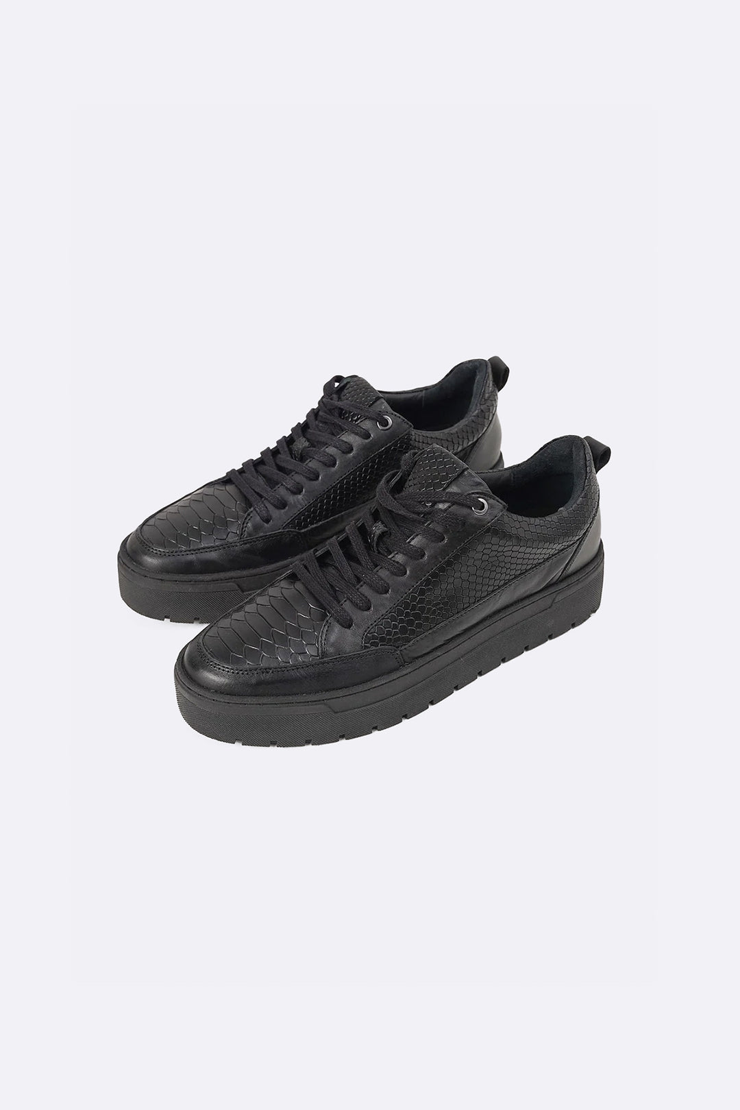 TEXTURED LEATHER SNEAKERS