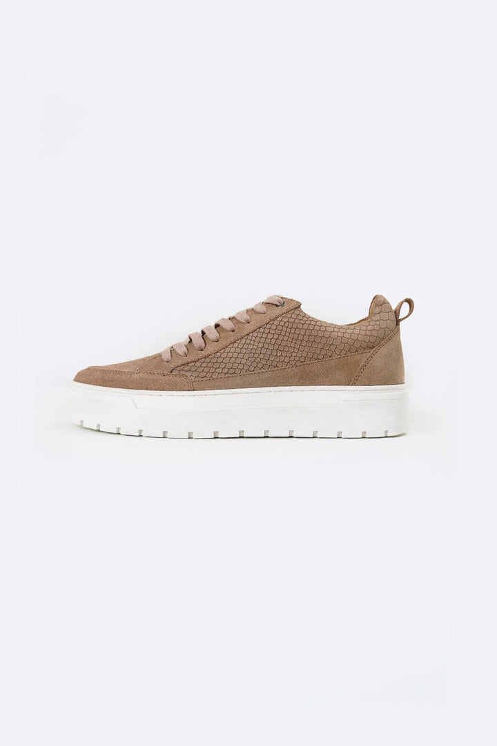 TEXTURED LEATHER SNEAKERS