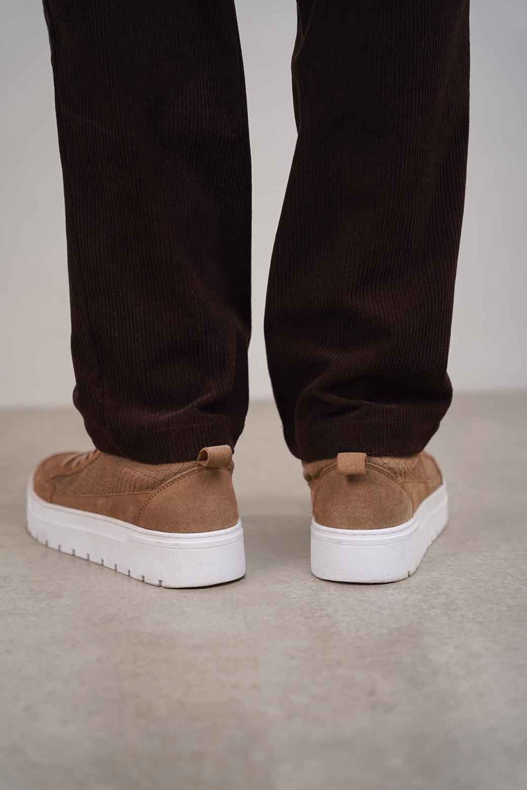 TAUPE TEXTURED LEATHER SNEAKERS