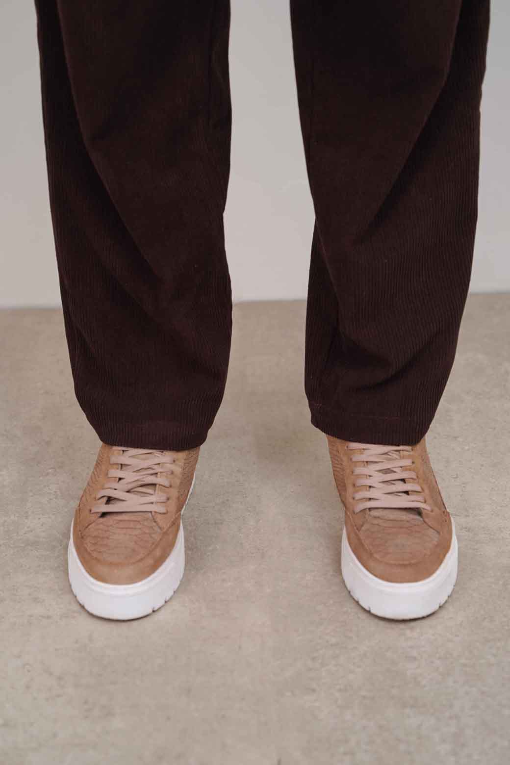 TAUPE TEXTURED LEATHER SNEAKERS