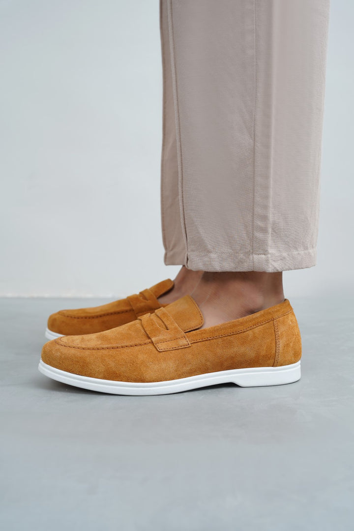 HONEY LEATHER LOAFERS