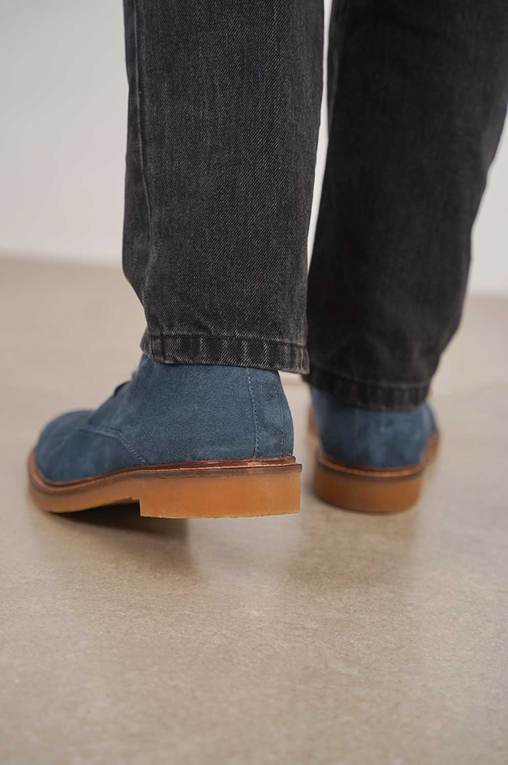 NAVY SUEDE CHUKKA BOOTS