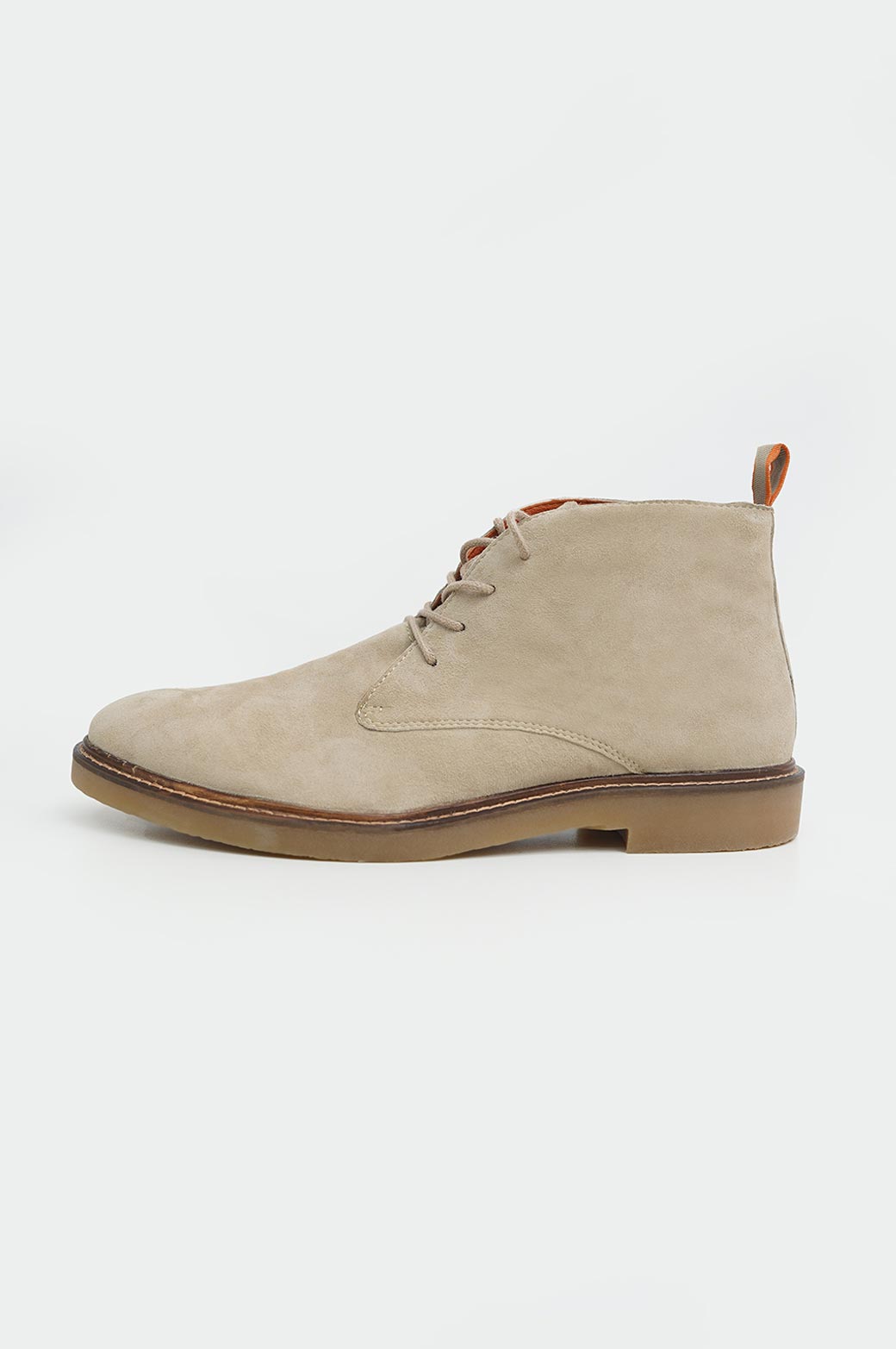 SAND SUEDE CHUKKA BOOTS