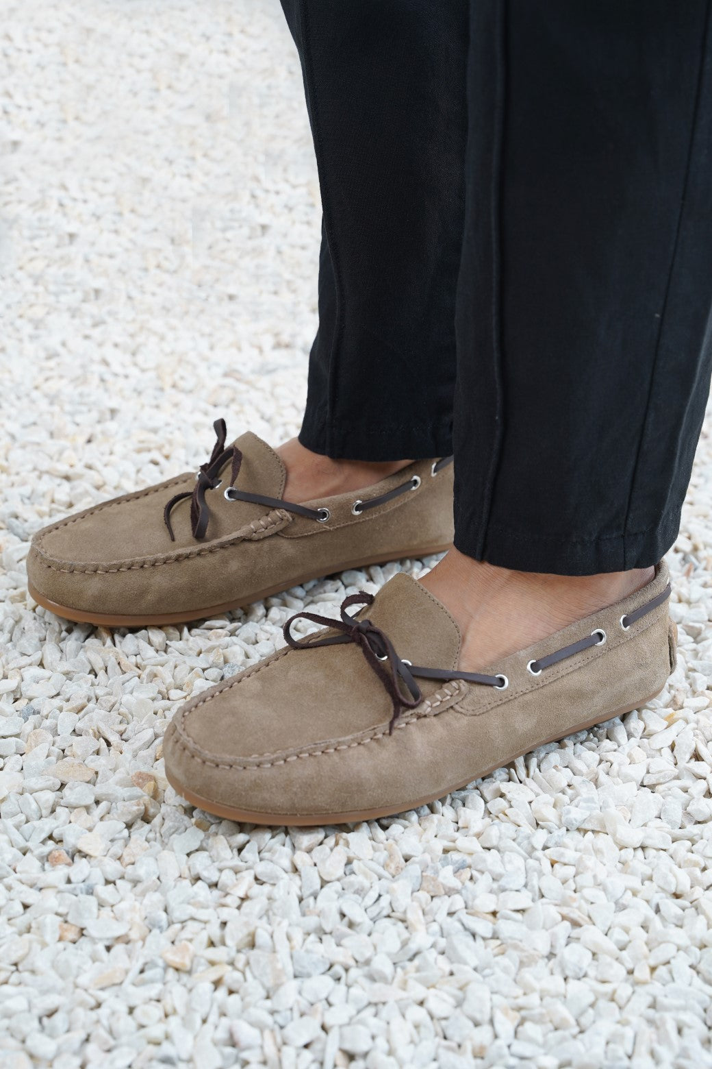 TAUPE CLASSIC LEATHER MOCCASINS