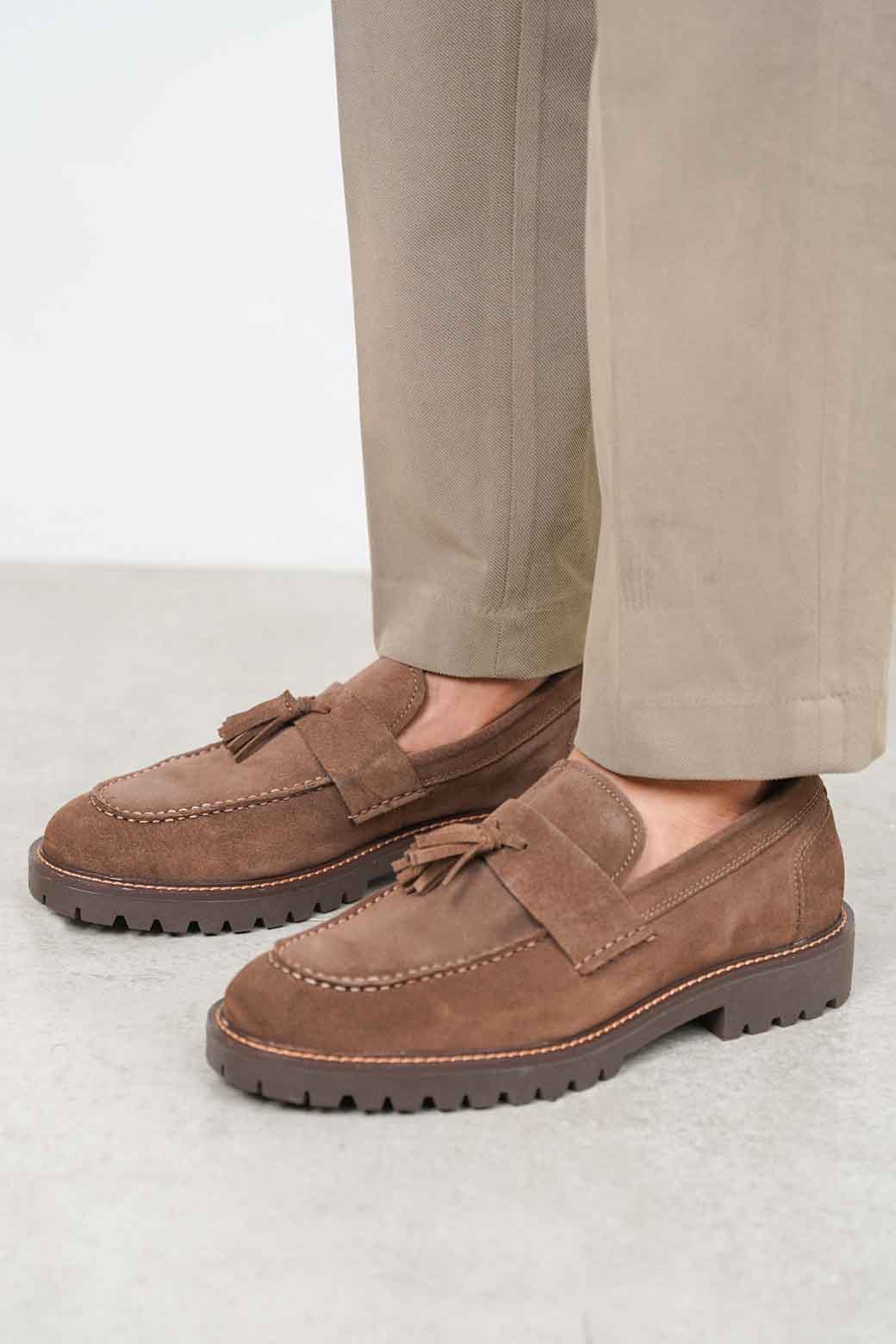 COFFEE TASSEL LOAFERS