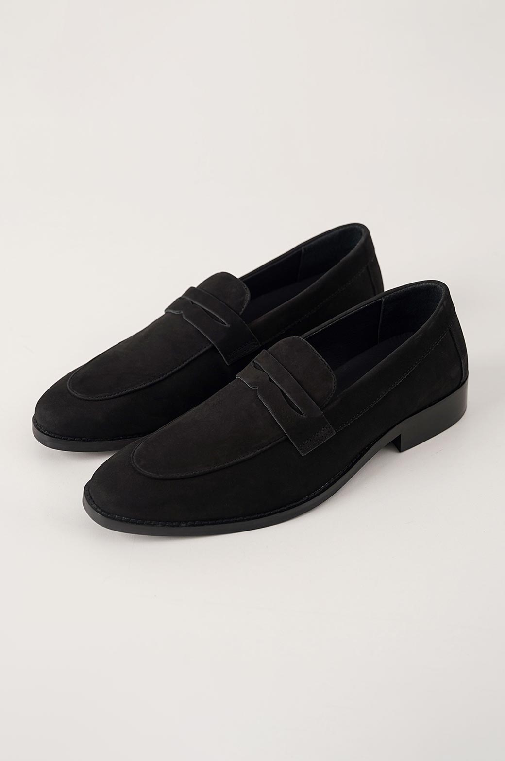BLACK CASUAL LOAFERS