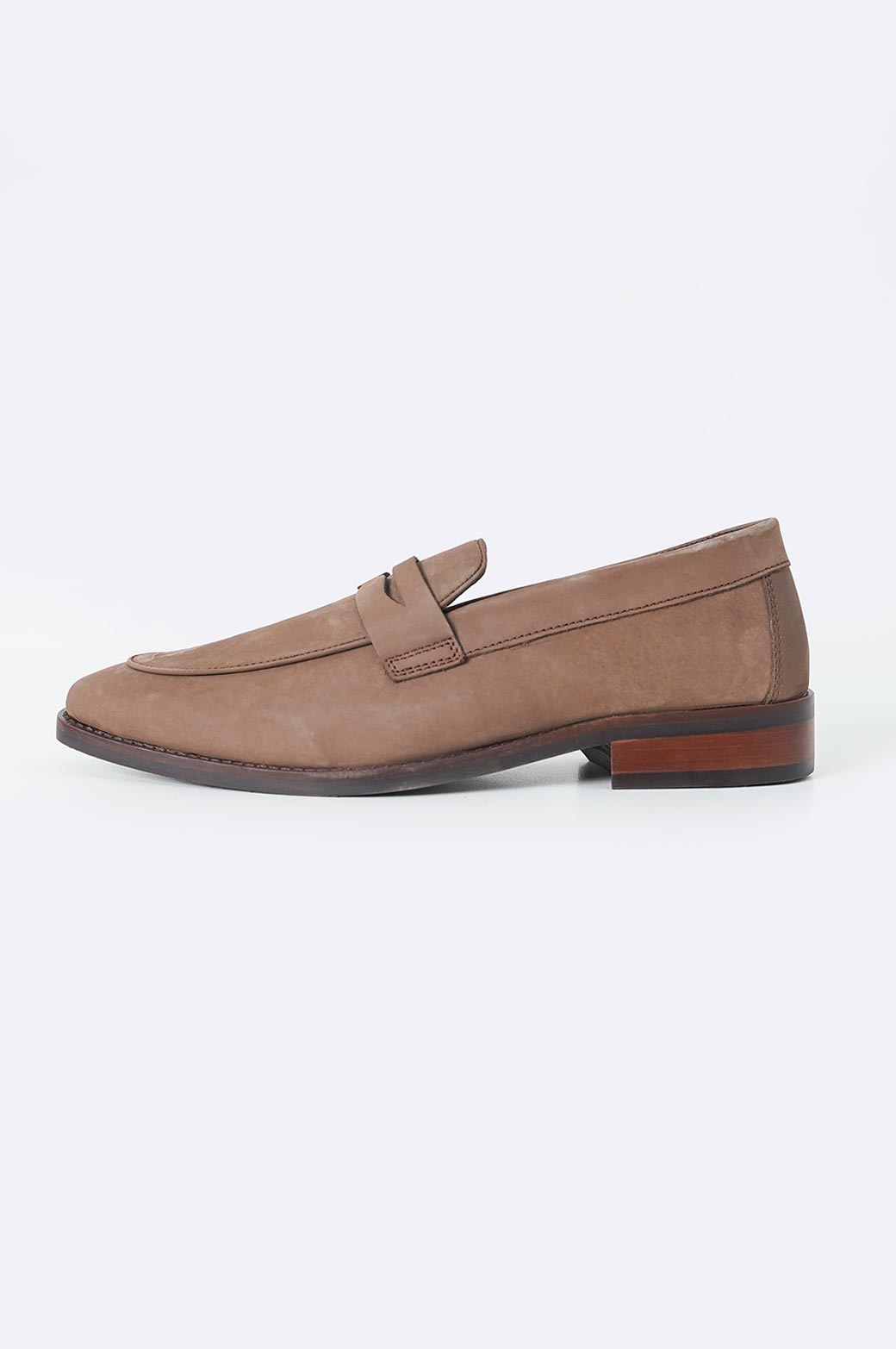 CHOCOLATE CLASSIC LEATHER LOAFERS